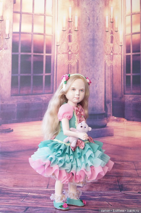 Фарфоровая почти шарнирная кукла (фото 6)