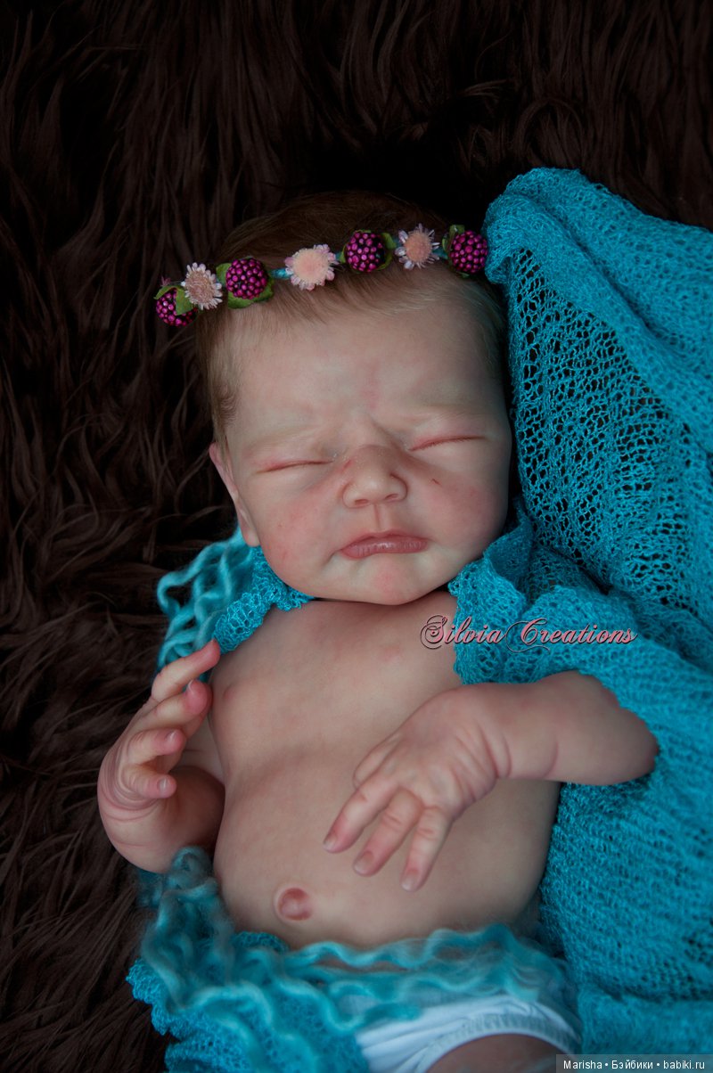 Lucia, скульптор Adrie Stoete, автор прототипа Silvia Ezquerra