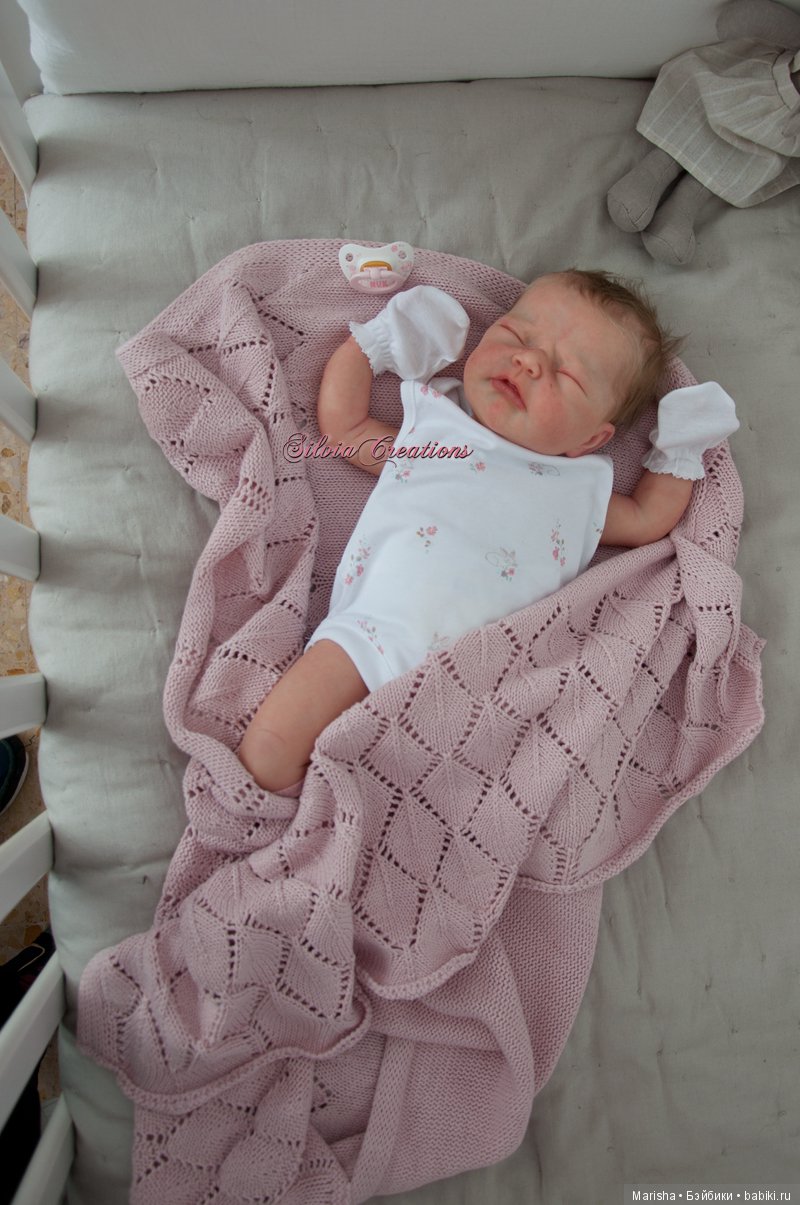 Lucia, скульптор Adrie Stoete, автор прототипа Silvia Ezquerra