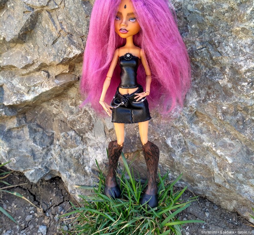 Сатирша из подделки Монстр Хай