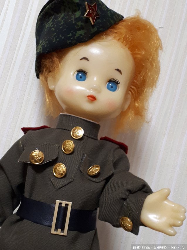 Кукла военного времени. Кукла в военной форме. Кукла в военной формеме. Кукла в военной форме СССР. Кукла в военной форме армейской.