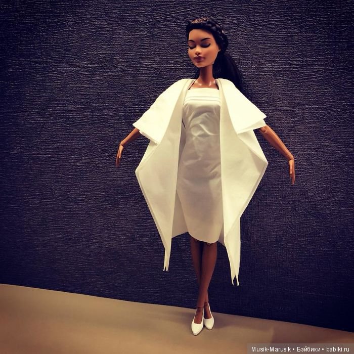 Мастер создает свадебные платья для своих кукол барби, используя туалетную бумагу вместо ткани (фото 8)