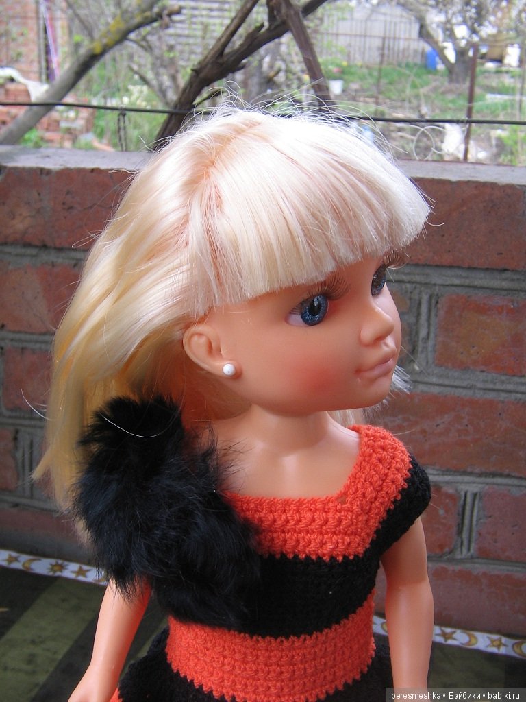 Весенний променад или девушки с характером