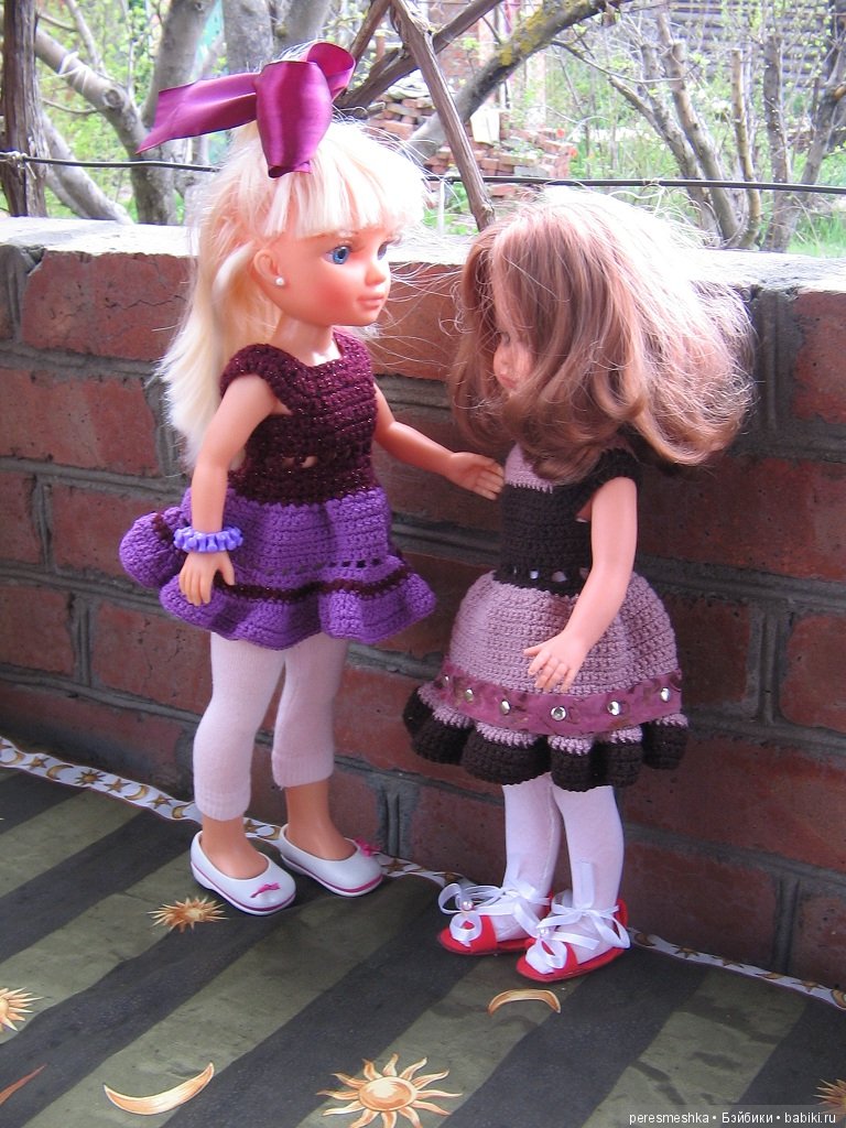 Весенний променад или девушки с характером