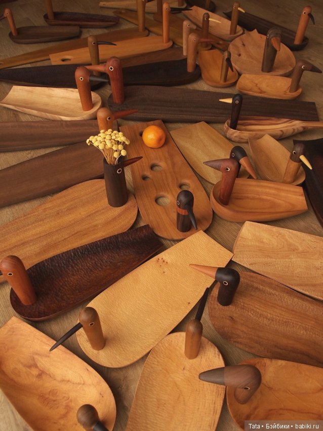 Причудливые мультяшные скульптуры из дерева (фото 10)