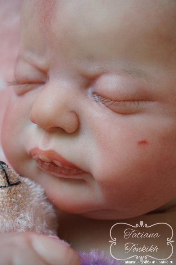 Новорожденная крошка Америкус