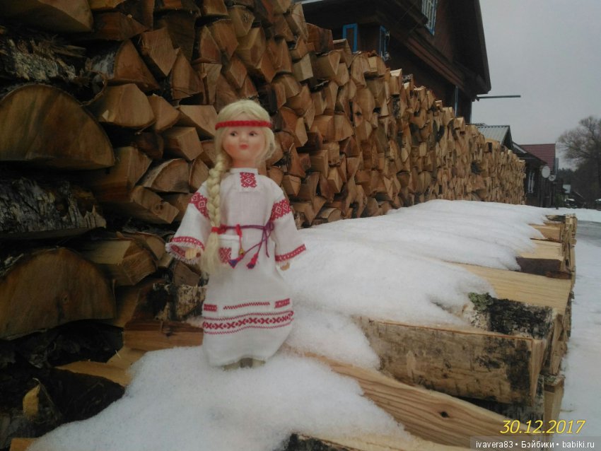 Советская кукла 60-х годов в славянской рубахе (фото 5)