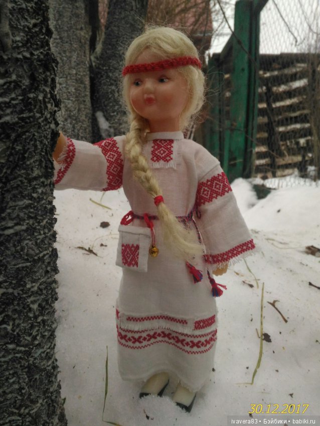 Советская кукла 60-х годов в славянской рубахе (фото 4)
