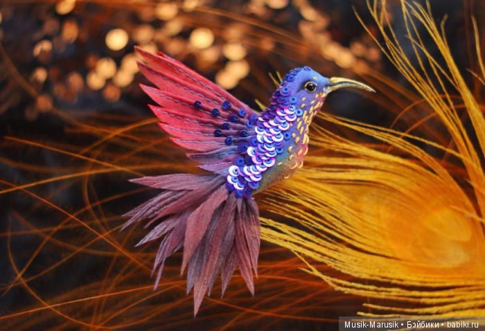 20 волшебных творений из шёлка, бисера, пайеток и страз (фото 5)