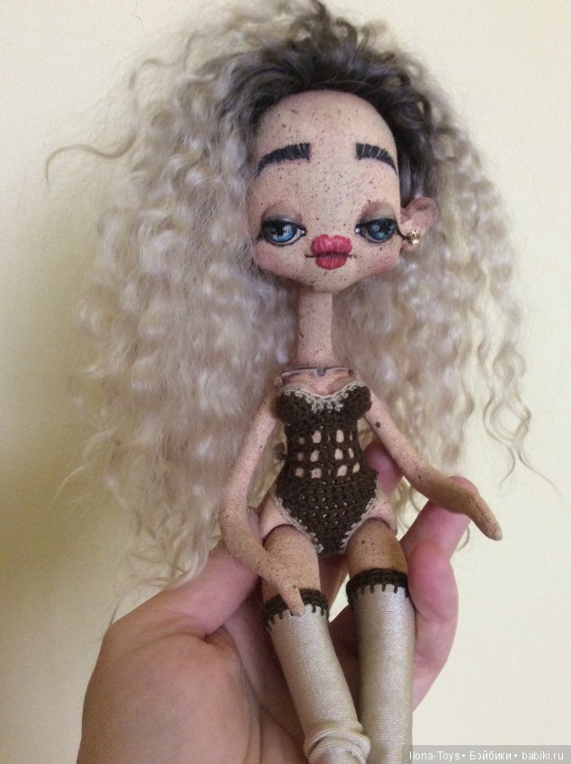 Авторская, текстильная кукла от LEROOSH