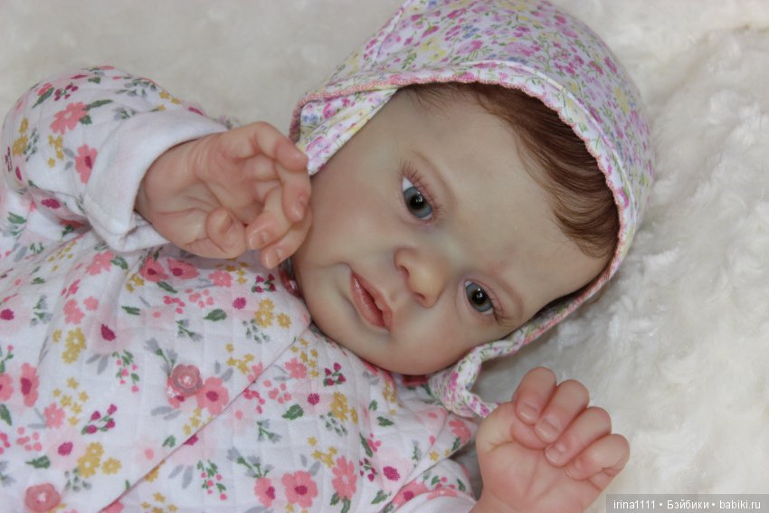 Малышка создана из распроданного молда Ларри