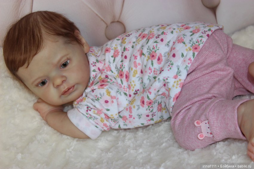 Малышка создана из распроданного молда Ларри