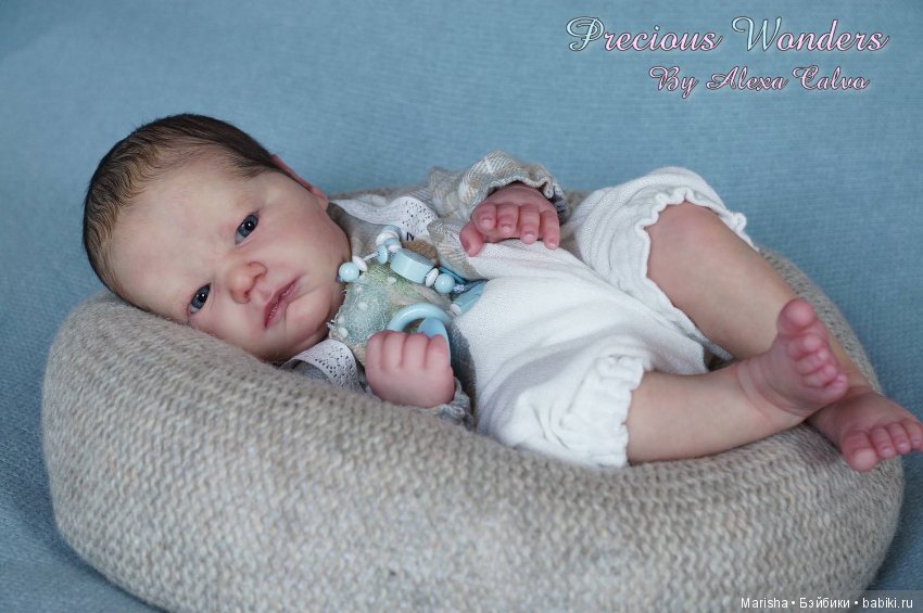 Realborn Landon awake by Bountiful Baby, автор Alexa Calvo Cabet