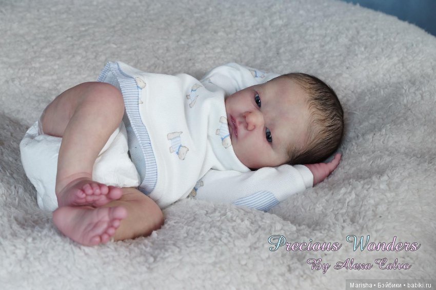 Realborn Landon awake by Bountiful Baby, автор Alexa Calvo Cabet