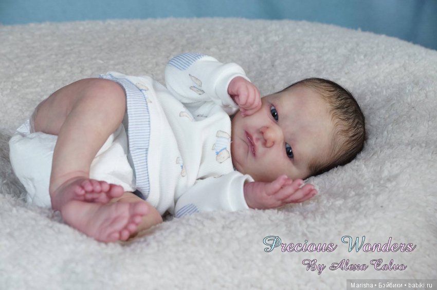 Realborn Landon awake by Bountiful Baby, автор Alexa Calvo Cabet