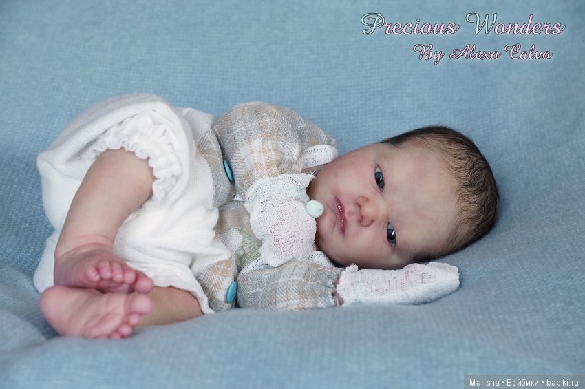 Realborn Landon awake by Bountiful Baby, автор Alexa Calvo Cabet