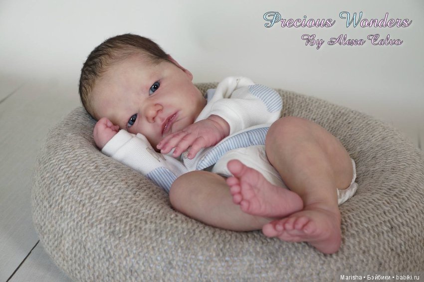 Realborn Landon awake by Bountiful Baby, автор Alexa Calvo Cabet