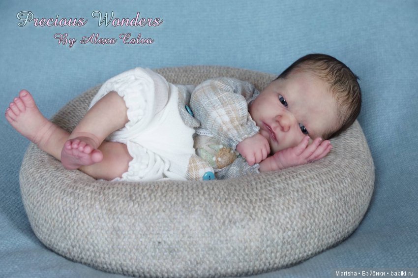 Realborn Landon awake by Bountiful Baby, автор Alexa Calvo Cabet