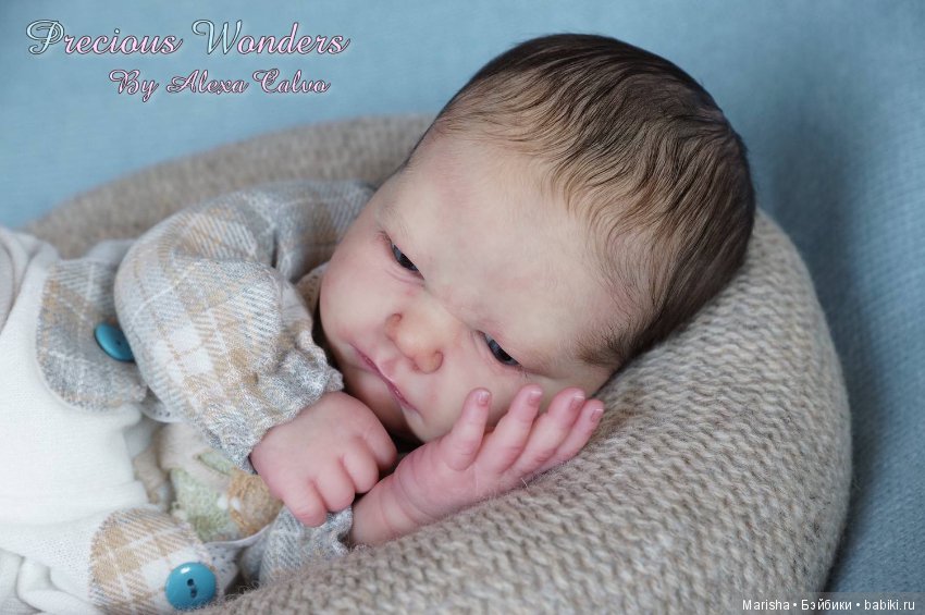 Realborn Landon awake by Bountiful Baby, автор Alexa Calvo Cabet