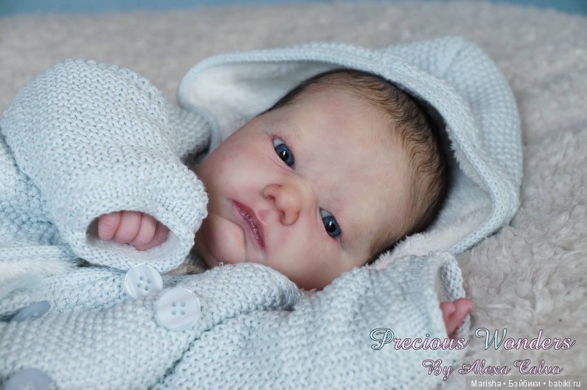 Realborn Landon awake by Bountiful Baby, автор Alexa Calvo Cabet