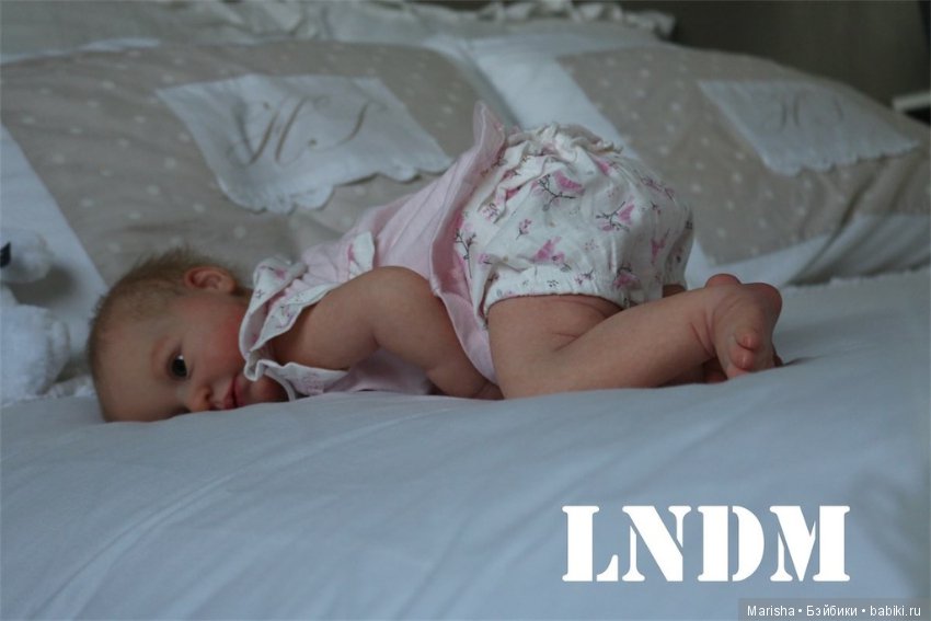 Sophie скульптора Ann Timmerman, автор прототипа детская La Nurserie de Marie