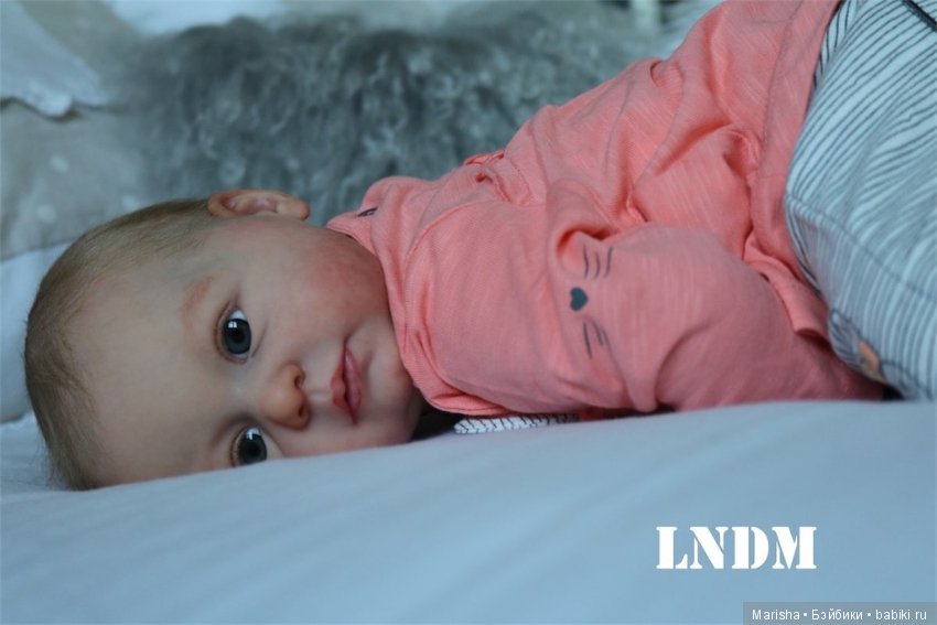 Sophie скульптора Ann Timmerman, автор прототипа детская La Nurserie de Marie