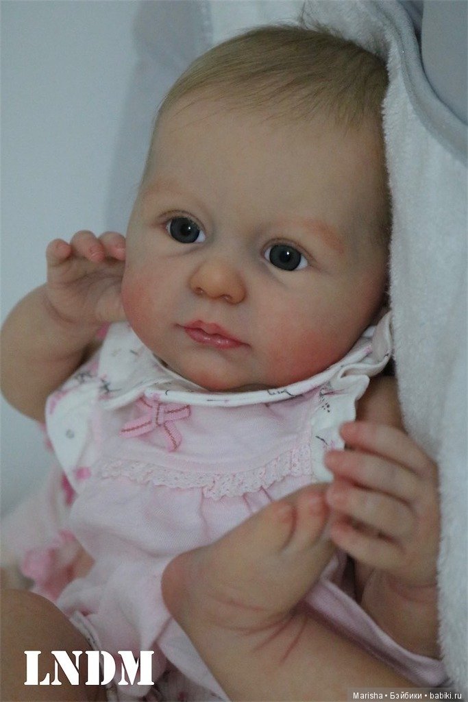 Sophie скульптора Ann Timmerman, автор прототипа детская La Nurserie de Marie