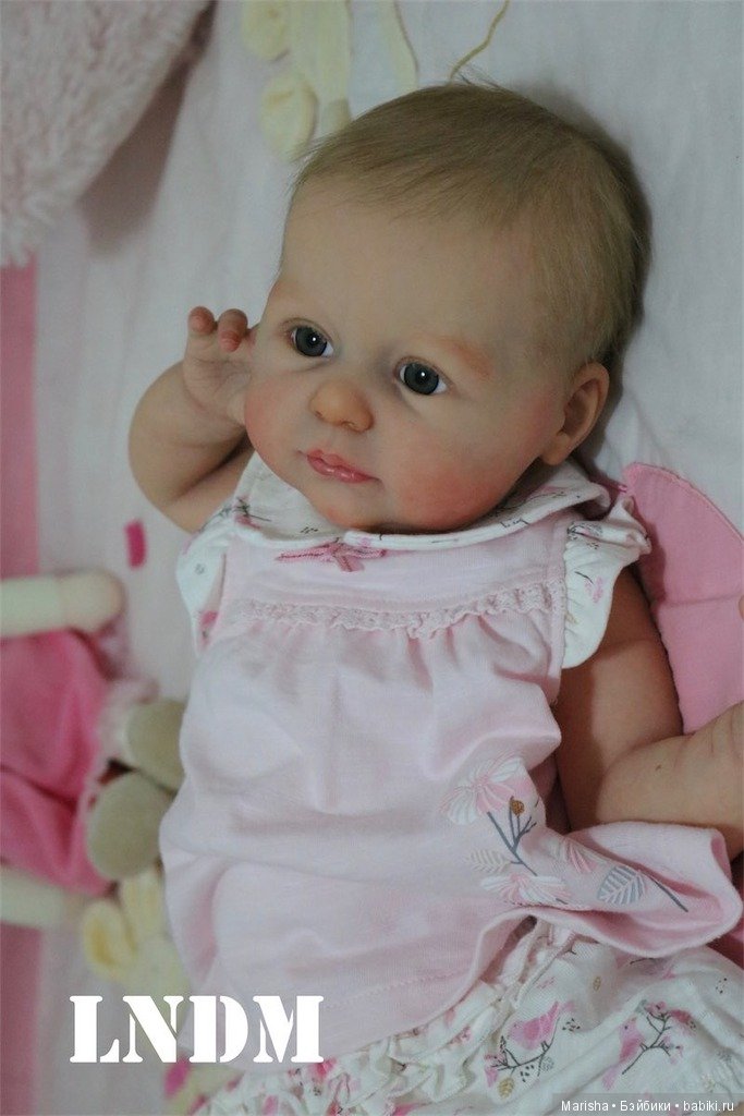 Sophie скульптора Ann Timmerman, автор прототипа детская La Nurserie de Marie