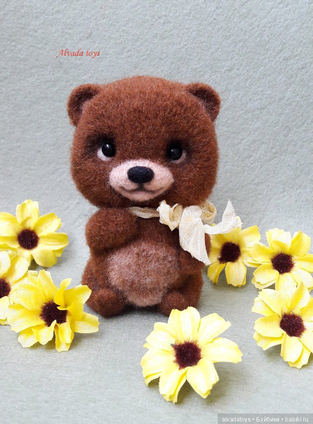 Мишка — Валяные игрушки из шерсти: сухое валяние (фото 2)