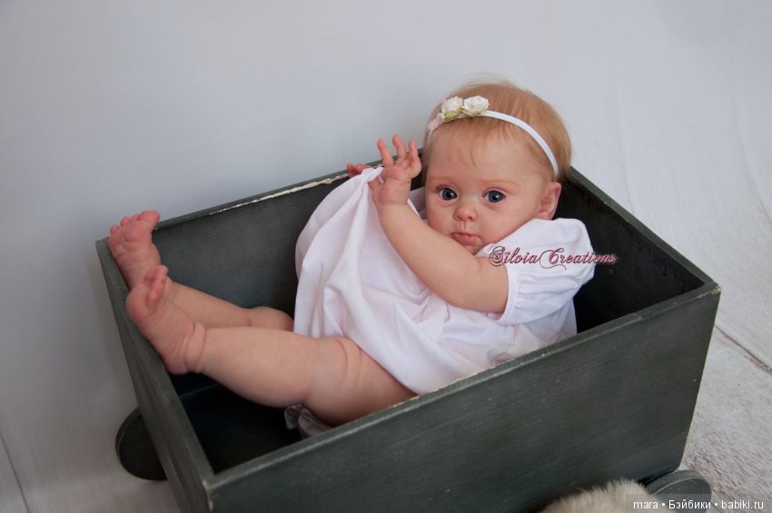 Adelaide от скульптора Andrea Arcello, автор прототипа Silvia Ezquerra