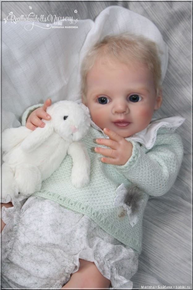 Emmi скульптора Regina Labuc-Hoga