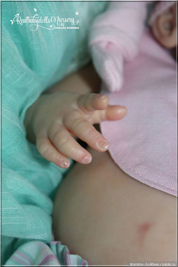 Emmi скульптора Regina Labuc-Hoga