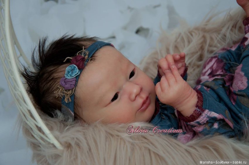 Realborn Laila awake, автор прототипа Silvia Ezquerra