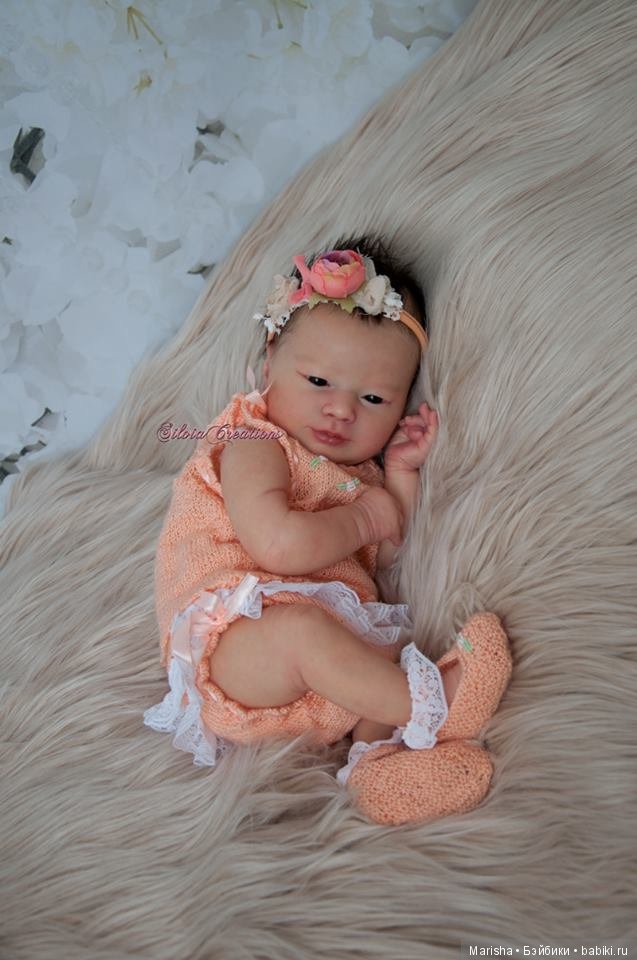 Realborn Laila awake, автор прототипа Silvia Ezquerra