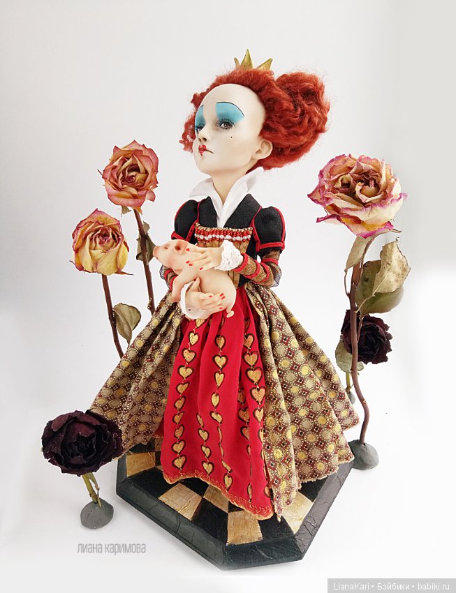 Красная королева Ирацибета фон Кримс из Алисы в стране чудес