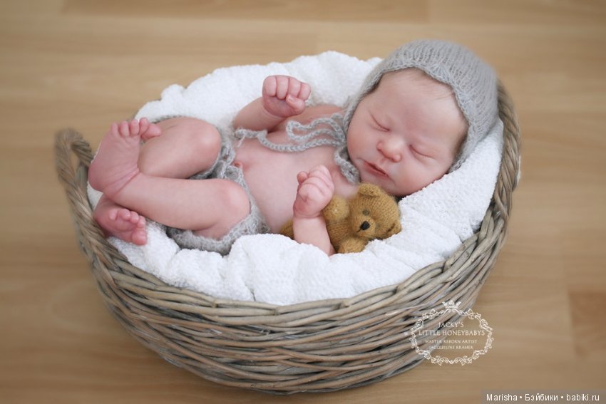 Chase скульптора Bonnie Brown, автор прототипа Jacqueline Kramer