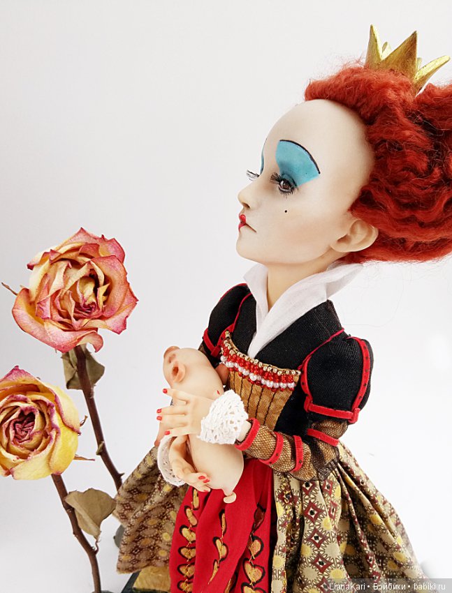Красная королева Ирацибета фон Кримс из Алисы в стране чудес (фото 3)