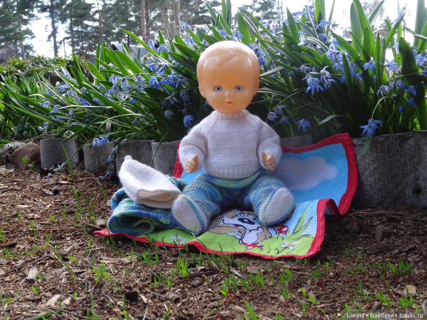 Скучно малышу в уголке стало. Пойдем гулять (фото 4)