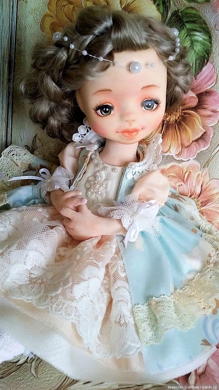 Знакомьтесь моя первая кукла в этой технике - Веталинка