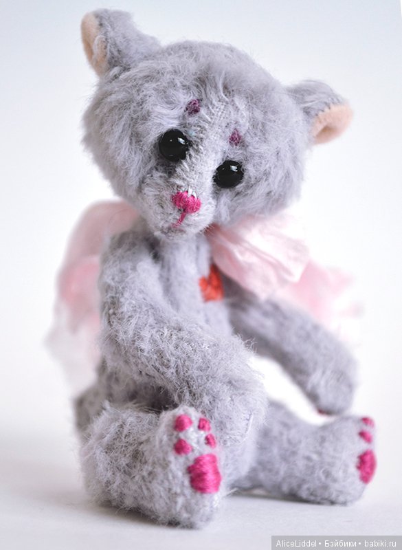 Два медведя и кот-авантюрист