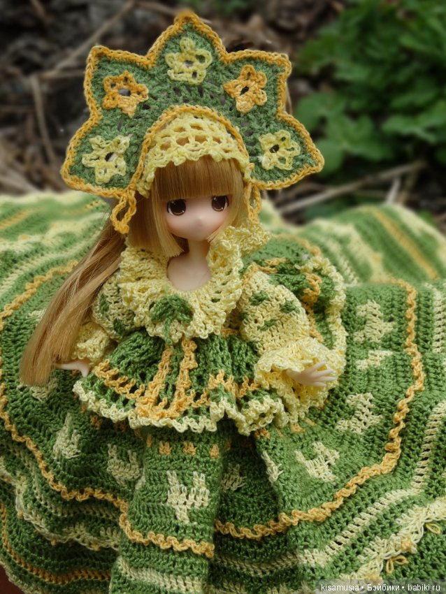 Неожиданный образ для маленькой японской куклы (фото 2)