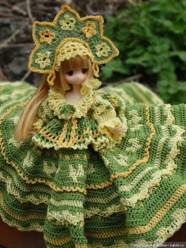 Неожиданный образ для маленькой японской куклы