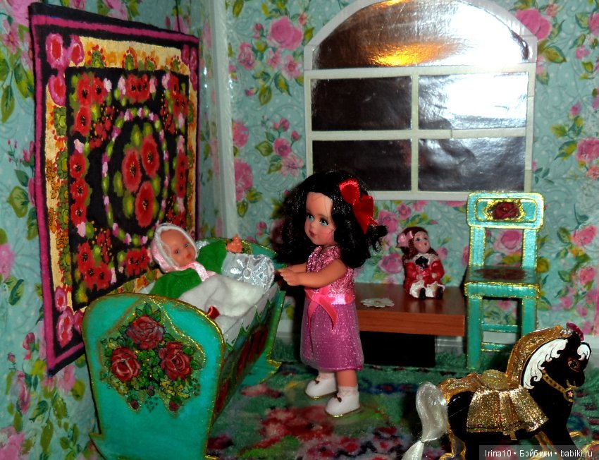 Колыбелька и стульчик в стиле ретро