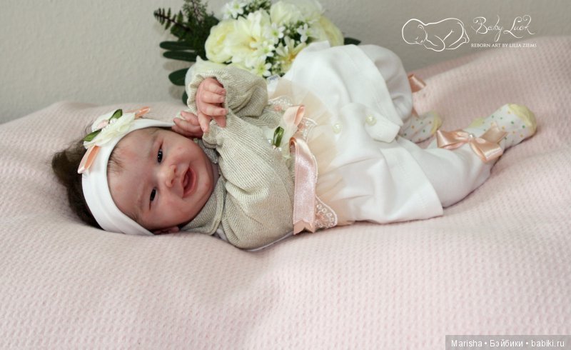 Lil Smile от скульптора Phil Donnelly, автор прототипа Lilia Ziems