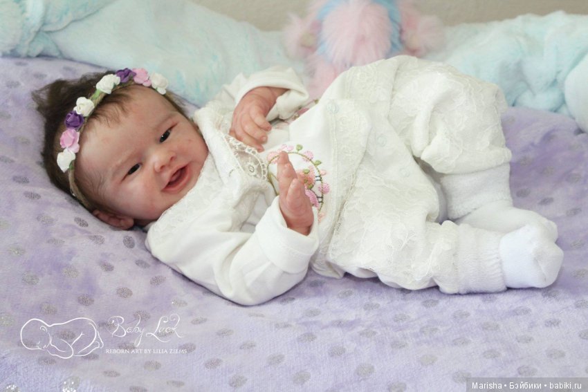 Lil Smile от скульптора Phil Donnelly, автор прототипа Lilia Ziems