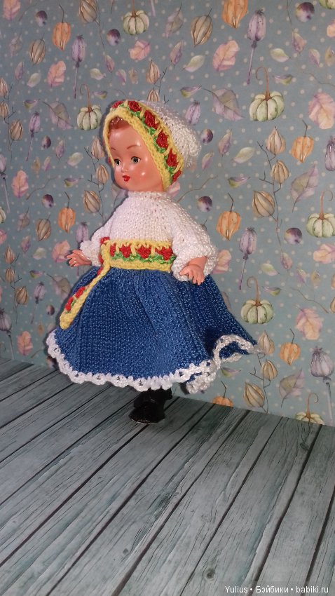 Связала наряд для куклы, подаренной мне, привезенной из Чехии (фото 3)