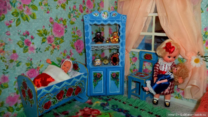 Колыбелька и стульчик в стиле ретро