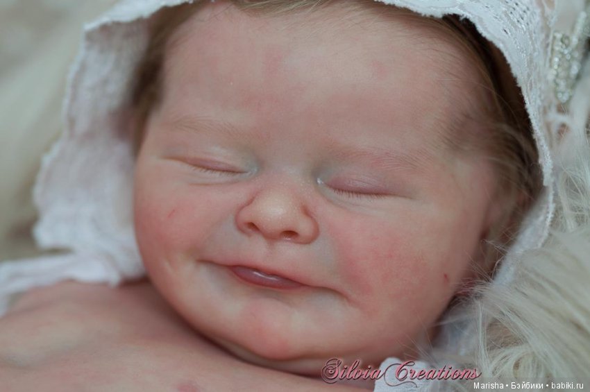 Uriel скульптора Priscilla Lopes, автор прототипа Silvia Ezquerra