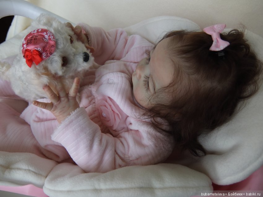 Всем известно с детских лет, страшнее мышки зверя нет