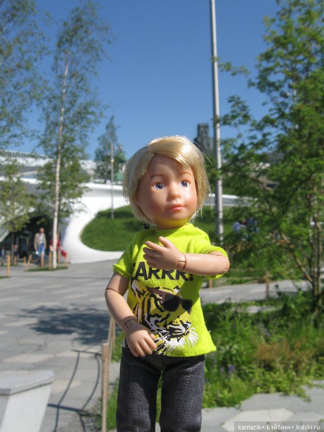 Мишка Крузиков. Или куда не ступала нога взрослых кукол в Зарядье